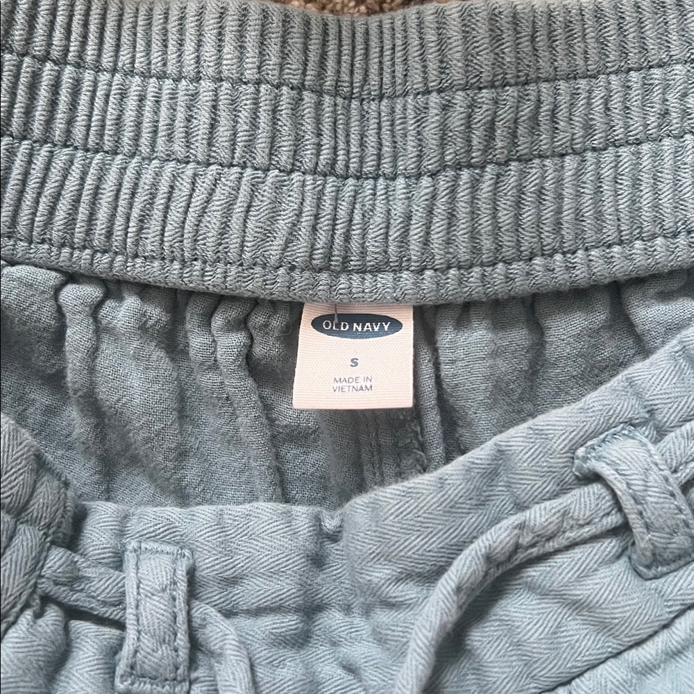 Old Navy short bundle - Picture 3 of 4